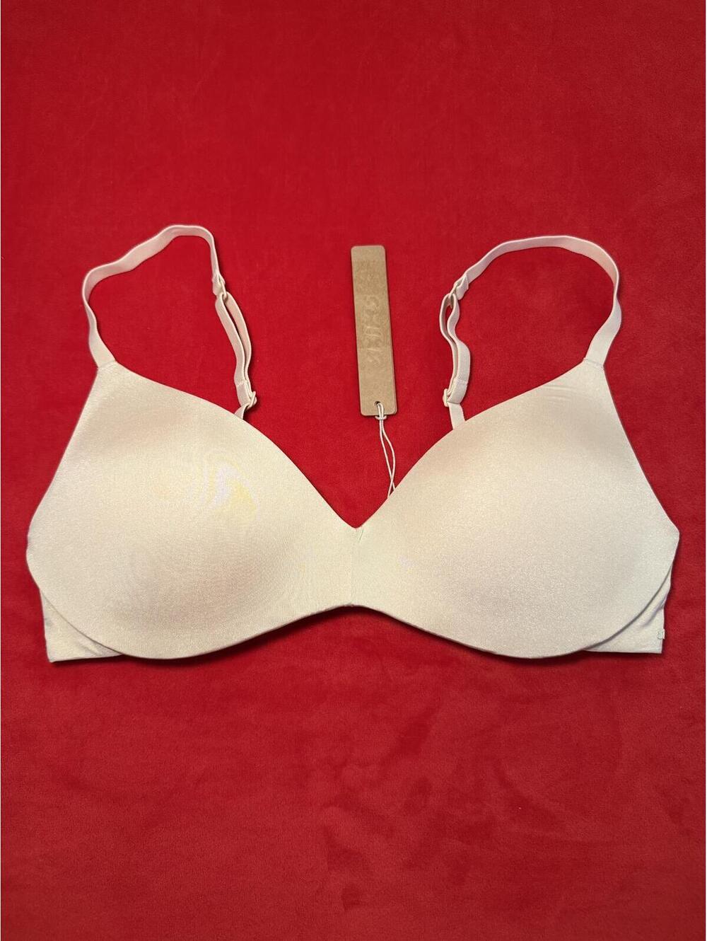 Skims Wireless Form Push Up Plunge Bra Color Sand Size 34D